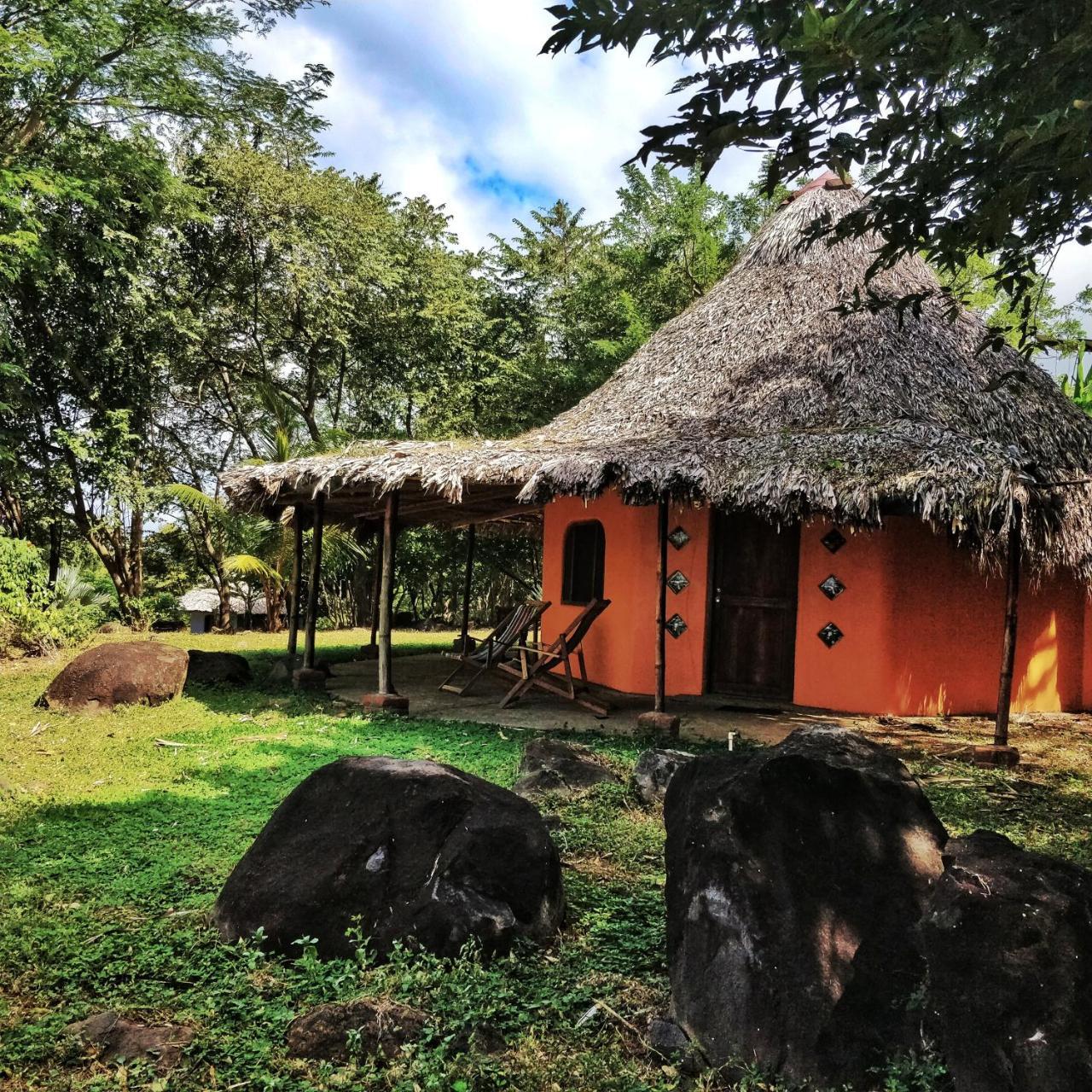 Finca Del Sol Eco Lodge Santa Cruz Eksteriør bilde